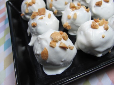 Peanut Butter Banana Cake Balls Dog Treat/Bicuit Recipe