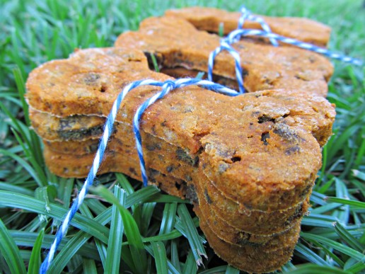 (wheat and gluten-free) tomato liver dog treat/biscuit recipe