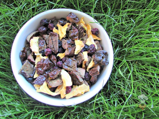 (dairy, gluten, grain and wheat-free) blueberry mango liver trail mix dog treat recipe