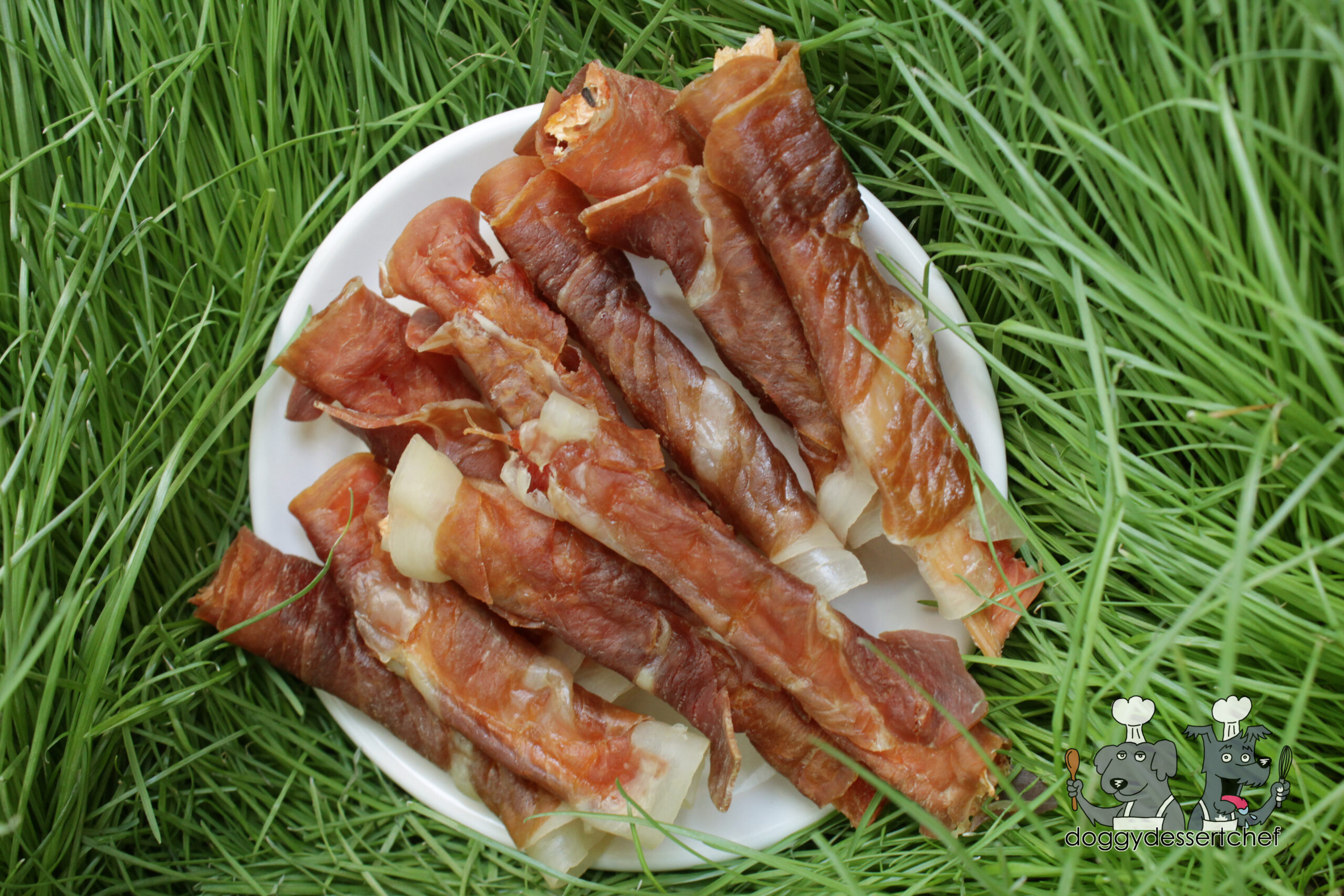 Prosciutto wrapped pineapple dog treat recipe